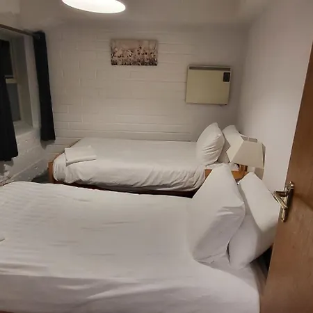 Crew's Apartament *