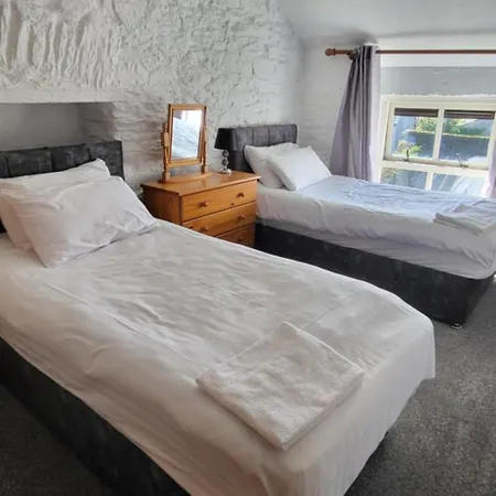 Crew's Apartment